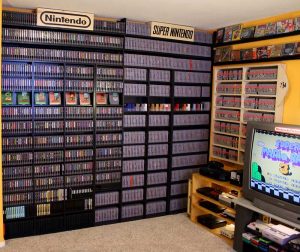 Collection impressionnante de jeux rétro Nintendo et Super Nintendo, véritable trésor pour les passionnés de retrogaming et objets de collection vidéoludiques.